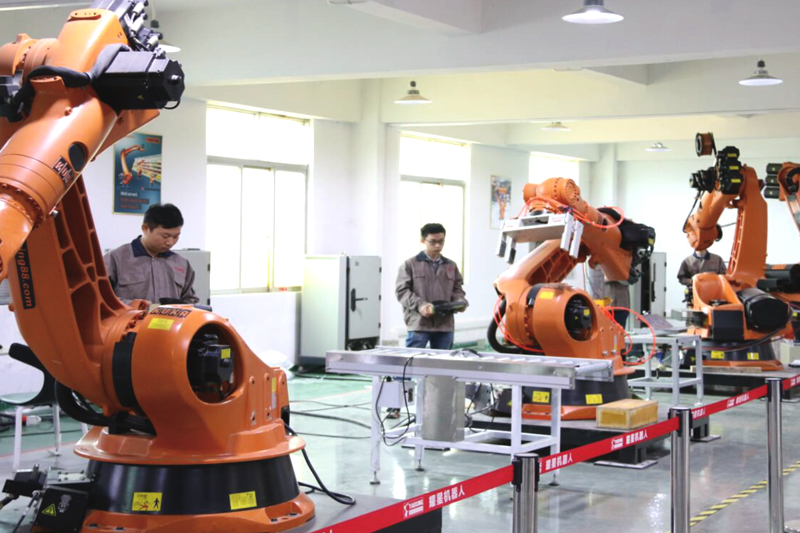 工业机器人应用与维护（省级示范专业）